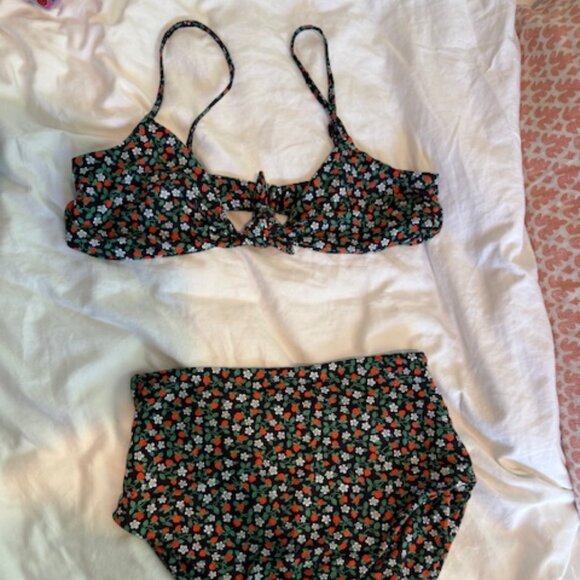 SEA NYC High Waisted Bikini (S )and Tie Front Top (M)- Berry Print - Picture 1 of 4